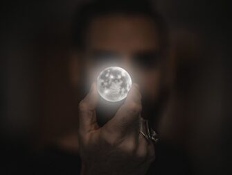 Fuldmånen: En gennemgang af, hvad du bør vide